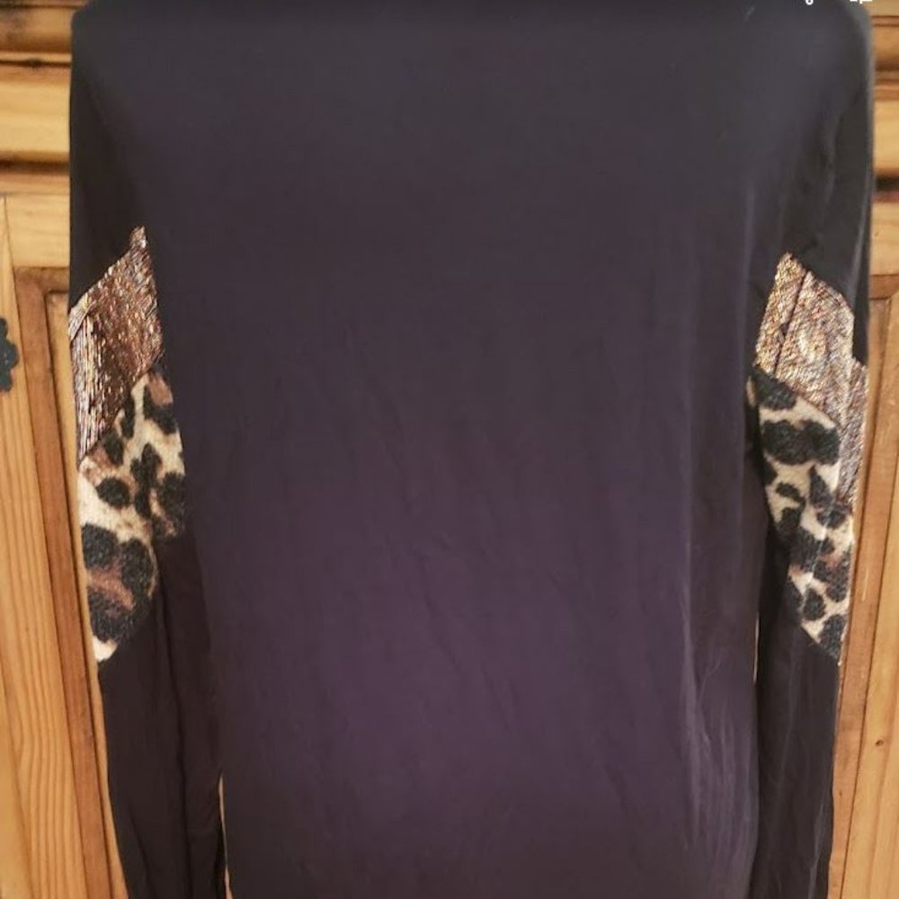 Celeste Leopard Metallic Print Color Block Top 2x - image 2